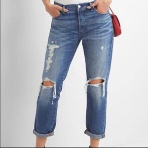 NEW WITH TAGS!! GAP Relaxed Boyfriend Jeans-Size 25